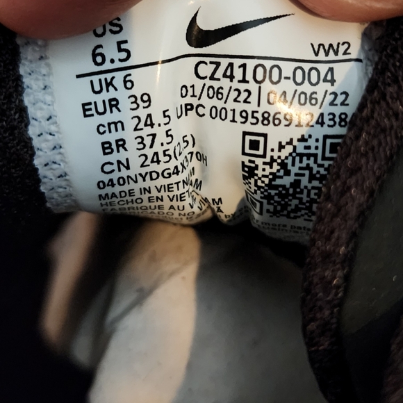 Nike Kyrie Flytrap 5 Men's Shoes. New Without Box. - Picture 7 of 9